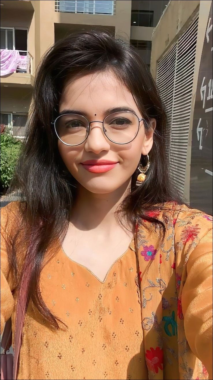 beautiful simple girl dp