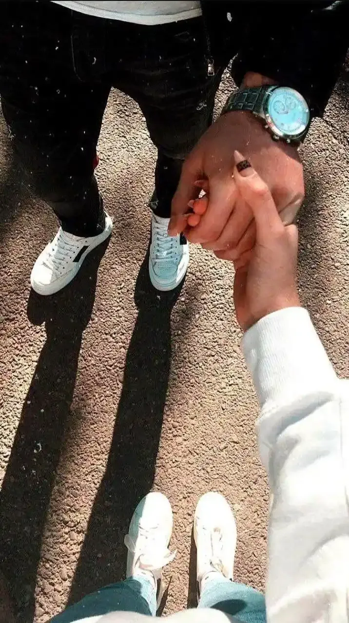 couple hugging photos