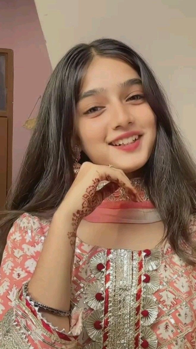 cute simple girl image