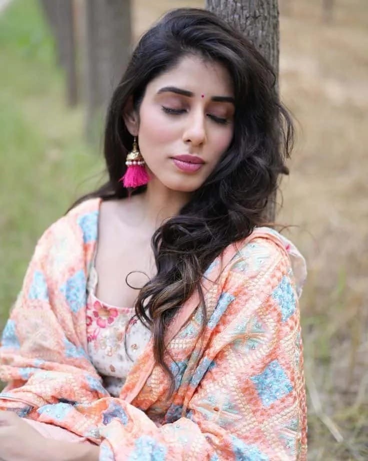 desi simple girl image