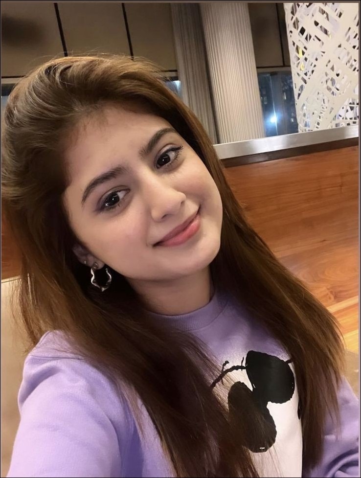 desi simple girl photo
