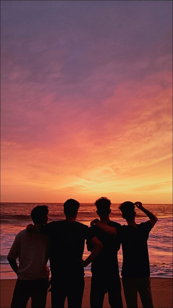 funny friends group dp