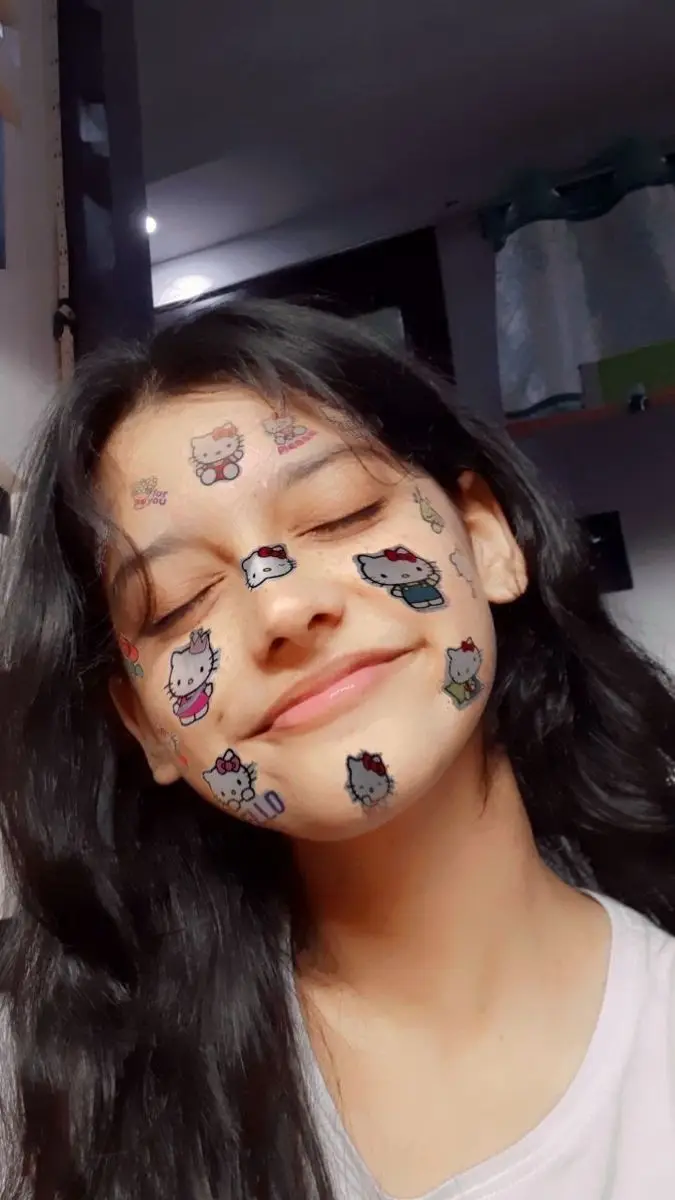 hot-hide-face-girl-pic-for-instagram