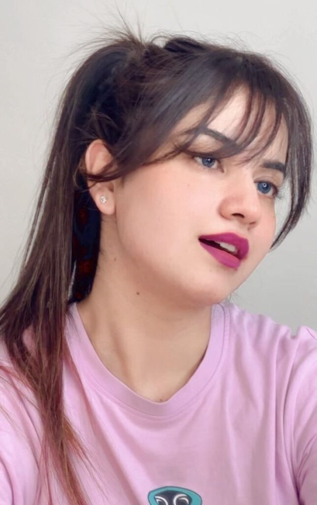 real simple girl dp