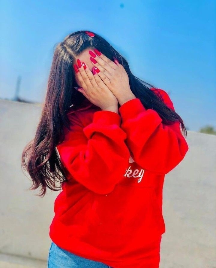 simple indian girl image